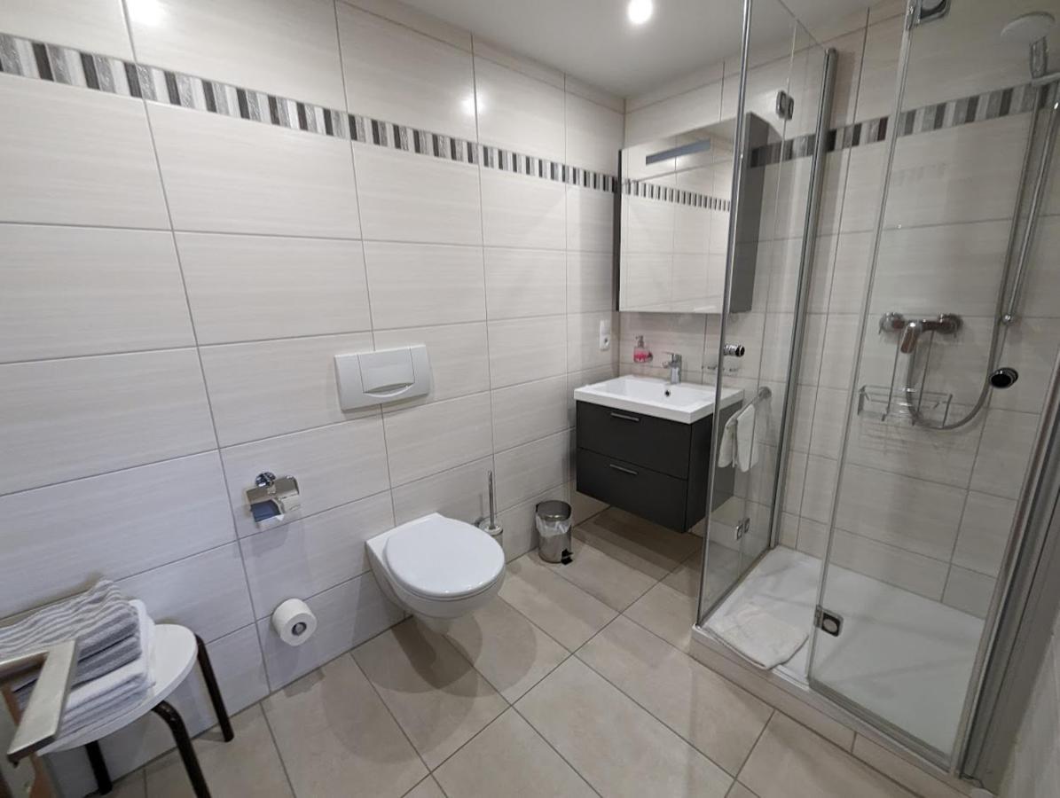 Menzenschwand-Hinterdorf C1 Albmatte-Fewo Sauna, Hallenbad Aussenbecken Massagen Nebenan מראה חיצוני תמונה