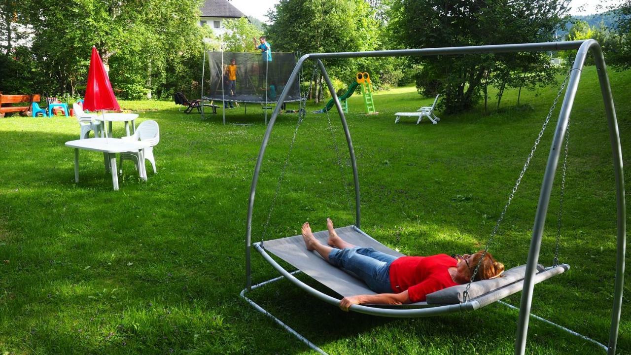 Menzenschwand-Hinterdorf C1 Albmatte-Fewo Sauna, Hallenbad Aussenbecken Massagen Nebenan מראה חיצוני תמונה
