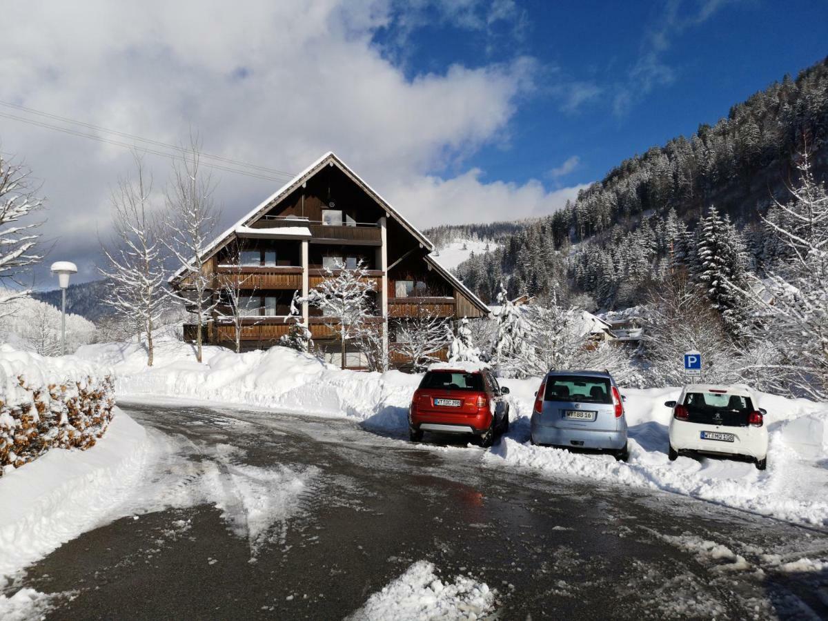 Menzenschwand-Hinterdorf C1 Albmatte-Fewo Sauna, Hallenbad Aussenbecken Massagen Nebenan מראה חיצוני תמונה